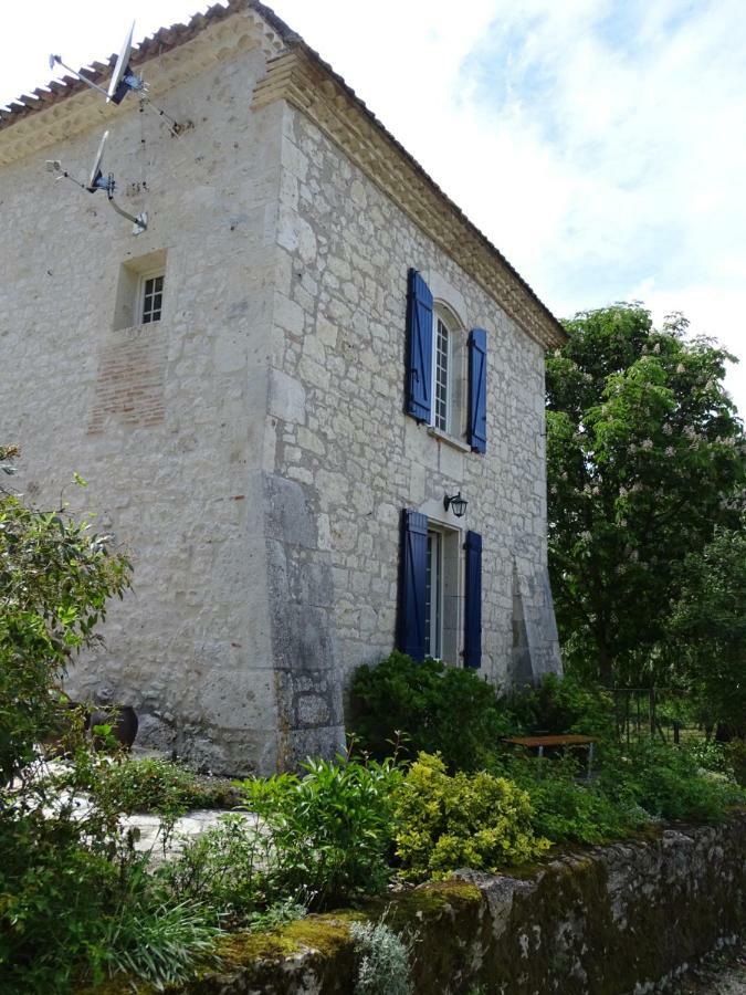 Bergerie Le Vieux Manoir Apartamento Valeilles Exterior foto