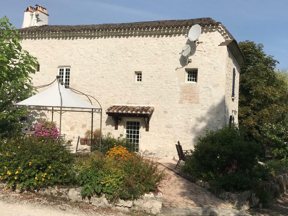 Bergerie Le Vieux Manoir Apartamento Valeilles Exterior foto